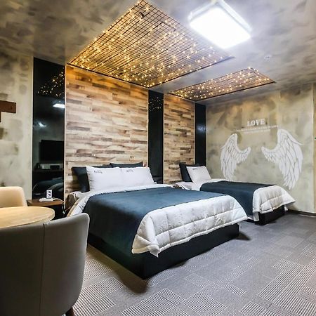 Rings Motel Iksan Екстер'єр фото
