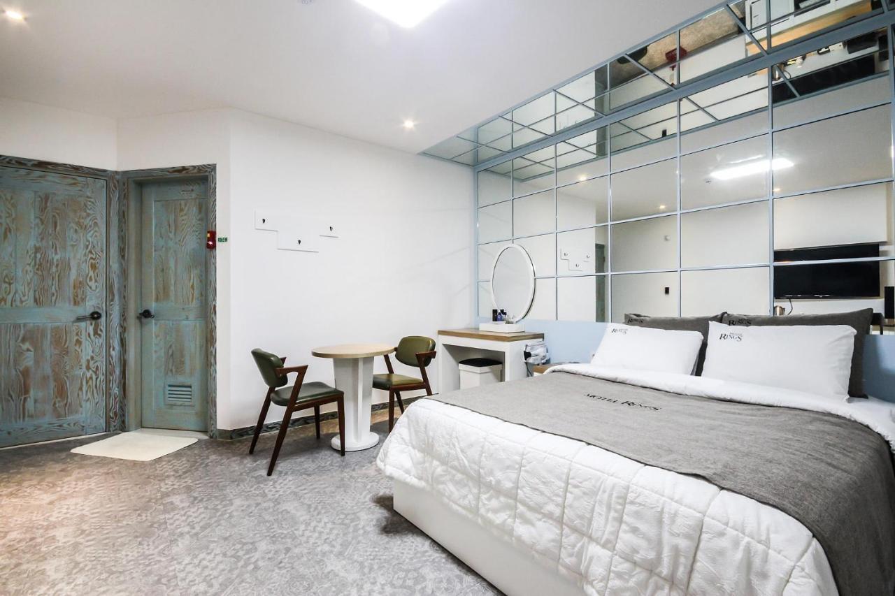 Rings Motel Iksan Екстер'єр фото