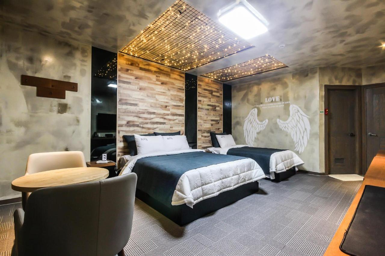 Rings Motel Iksan Екстер'єр фото