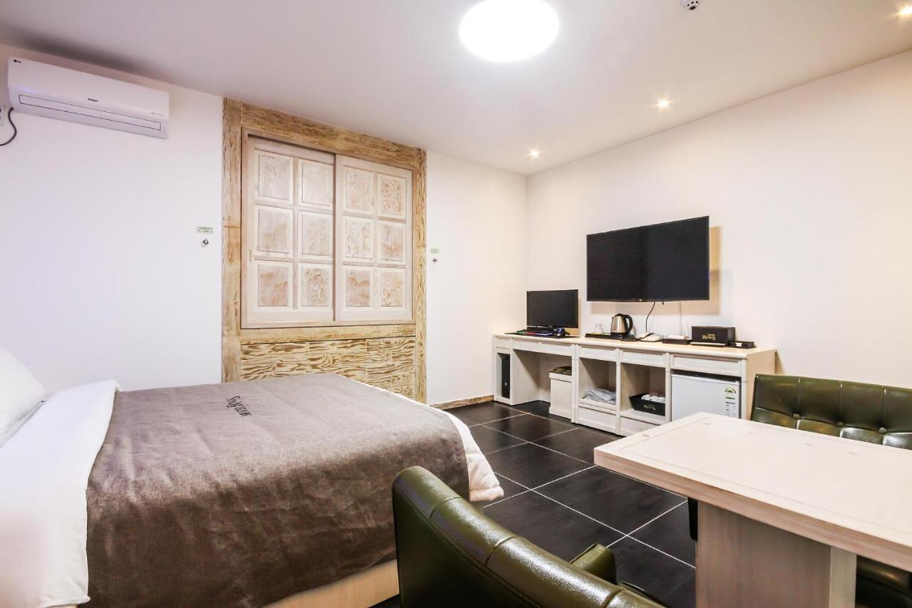 Rings Motel Iksan Екстер'єр фото